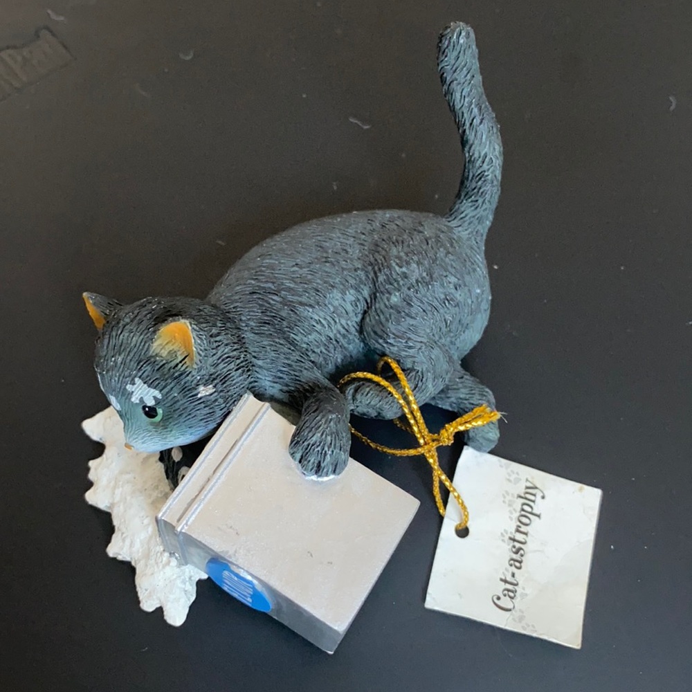 HAMILTON COLLECTION CAT-ASTROPHIES CAT IN FLOUR